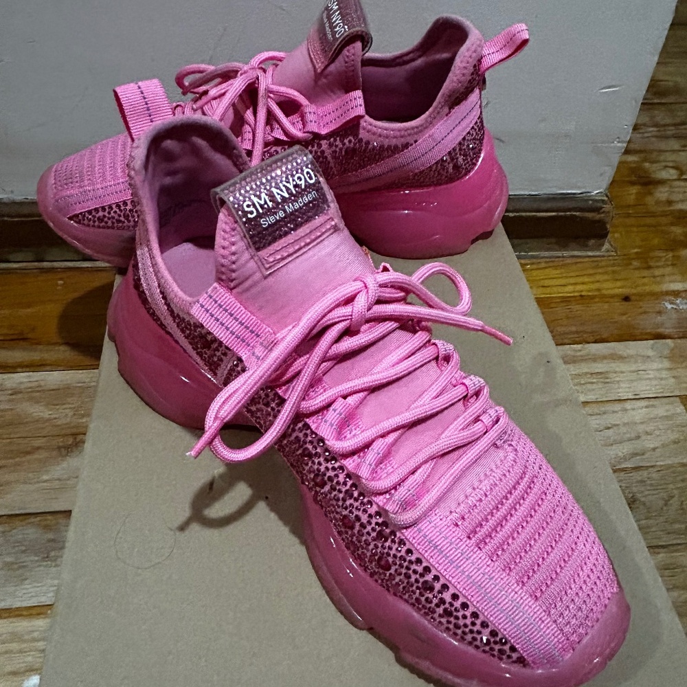 Steve Madden sneakers